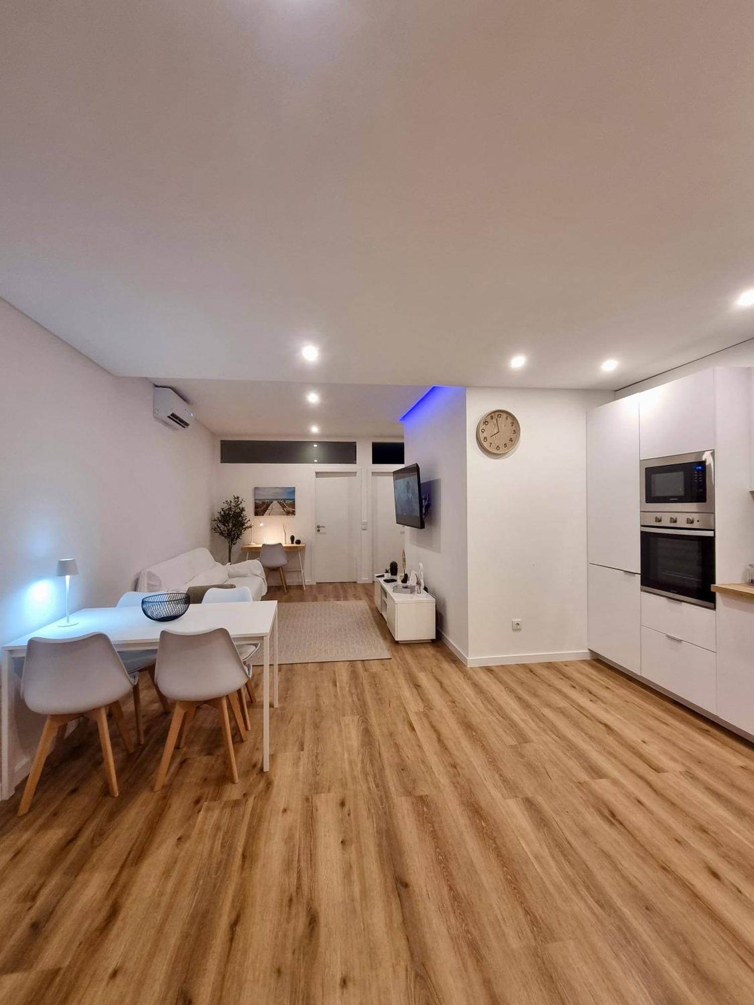 Downtown Lux Apartment *