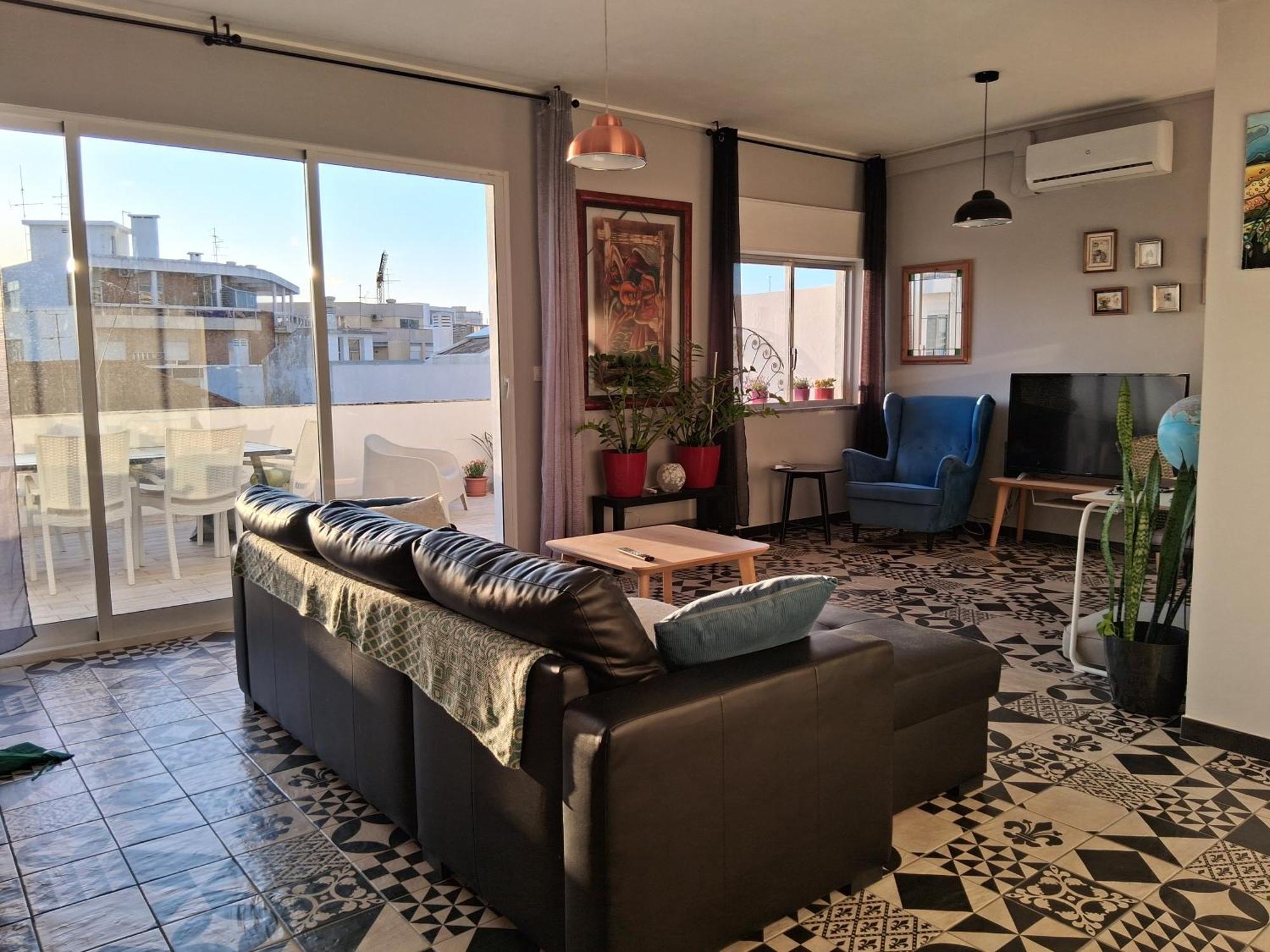 In Art And Apartment