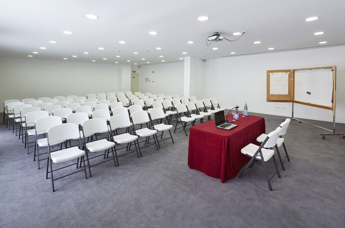 Hotel & Club 4*